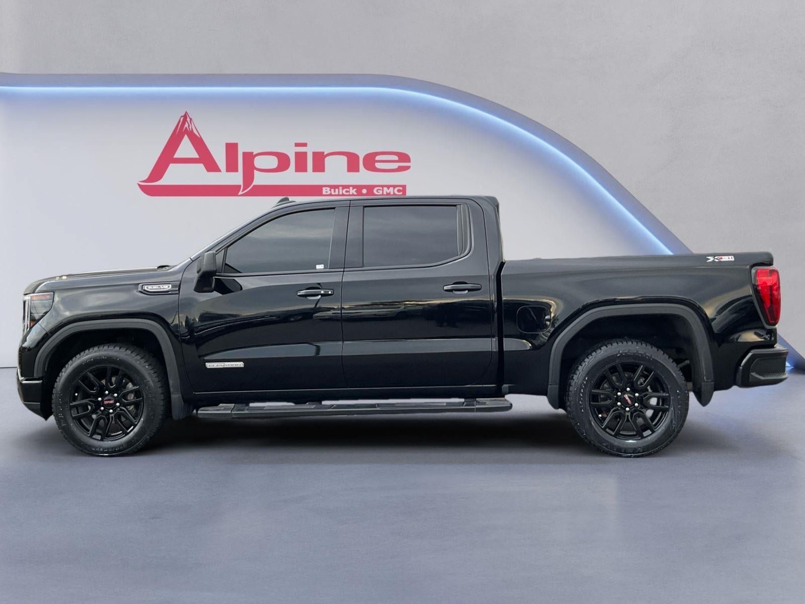 Used 2024 GMC Sierra 1500 Elevation w/ X31 Off-Road Package AWD/4WD image 2