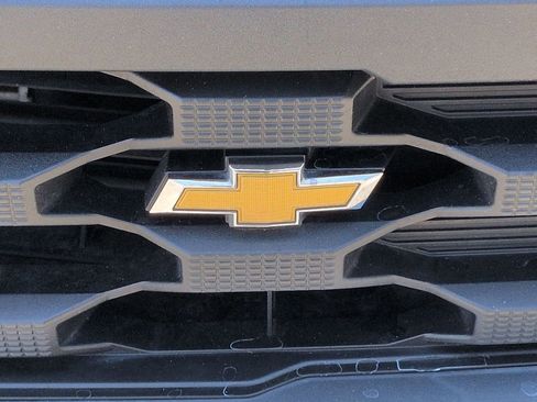 Used 2023 Chevrolet Silverado 1500 Custom AWD/4WD image 5