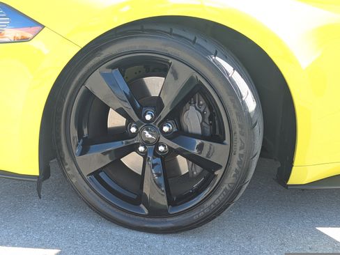 Used 2021 Ford Mustang GT Premium w/ Carbon Sport Interior Package image 35