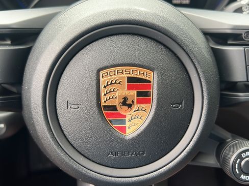 New 2026 Porsche Macan AWD/4WD image 34