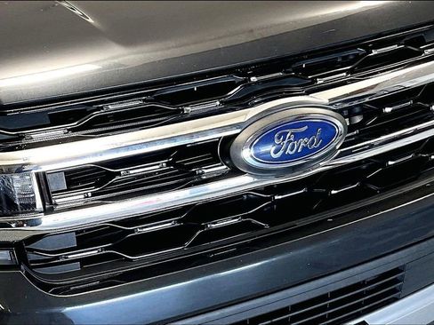 Used 2023 Ford Expedition Max Limited image 30