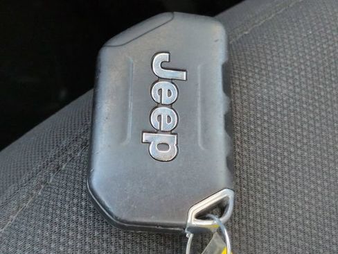 Used 2020 Jeep Gladiator Sport AWD/4WD image 27