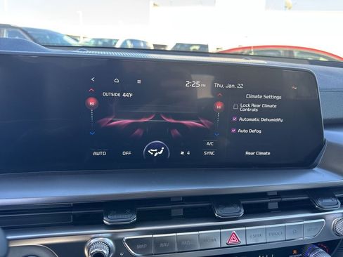 New 2025 Kia Telluride S image 19