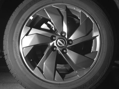 Used 2025 Nissan Rogue SV FWD image 15