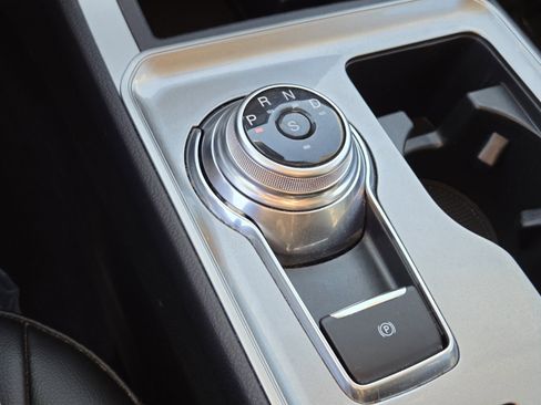 Certified 2024 Ford Edge SEL image 23