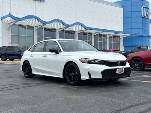Used 2025 Honda Civic Sport image 3
