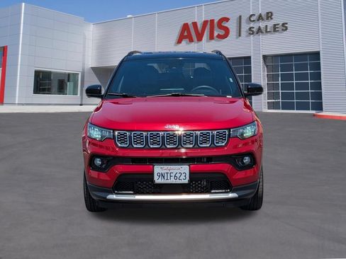 Used 2025 Jeep Compass Limited AWD/4WD image 2