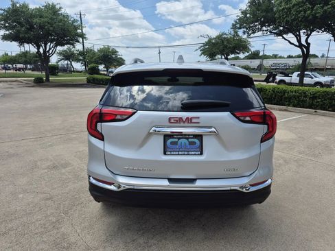 Used 2020 GMC Terrain SLT AWD/4WD image 7