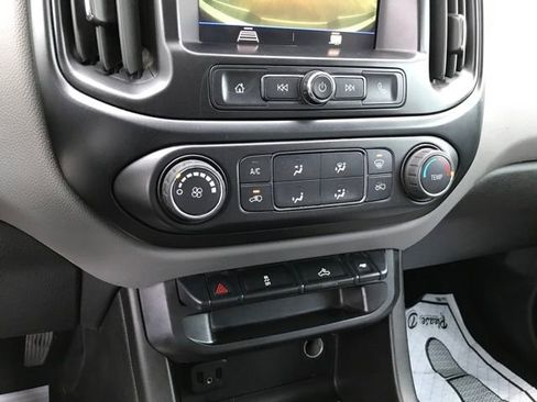 Used 2021 Chevrolet Colorado W/T image 12