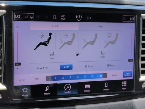Used 2021 Chrysler Pacifica Touring-L FWD image 22