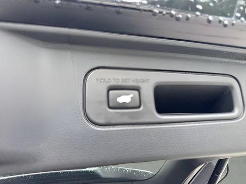 Used 2026 Honda Pilot EX-L image 19