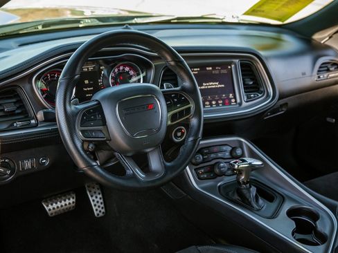 Used 2022 Dodge Challenger GT w/ Plus Package image 10