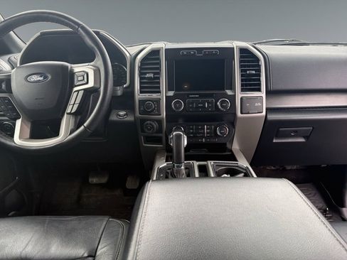 Used 2019 Ford F150 Lariat image 11