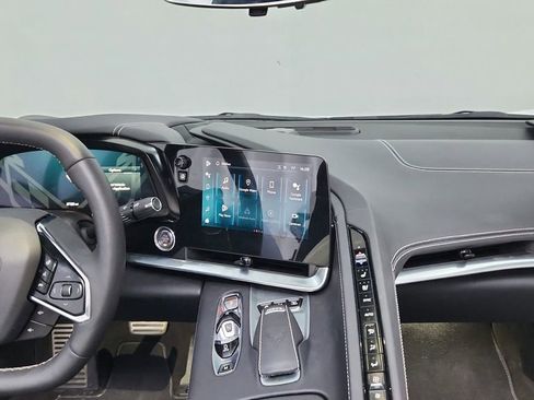 Used 2024 Chevrolet Corvette Stingray Preferred Conv w/ Z51 Performance Package image 27