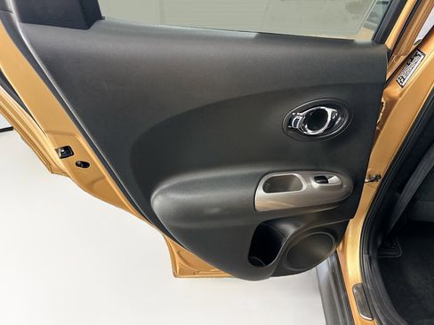 Used 2013 Nissan Juke SV AWD/4WD image 28