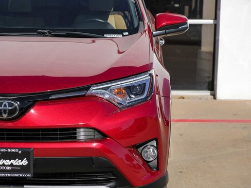 Used 2018 Toyota RAV4 Limited image 48