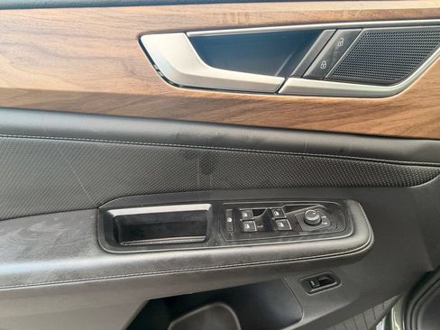 Used 2025 Volkswagen Atlas SE FWD image 28