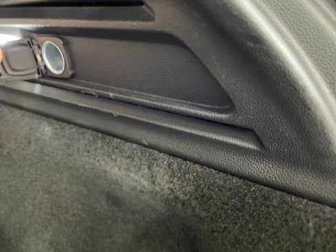 Used 2024 Cadillac XT4 Premium Luxury image 33