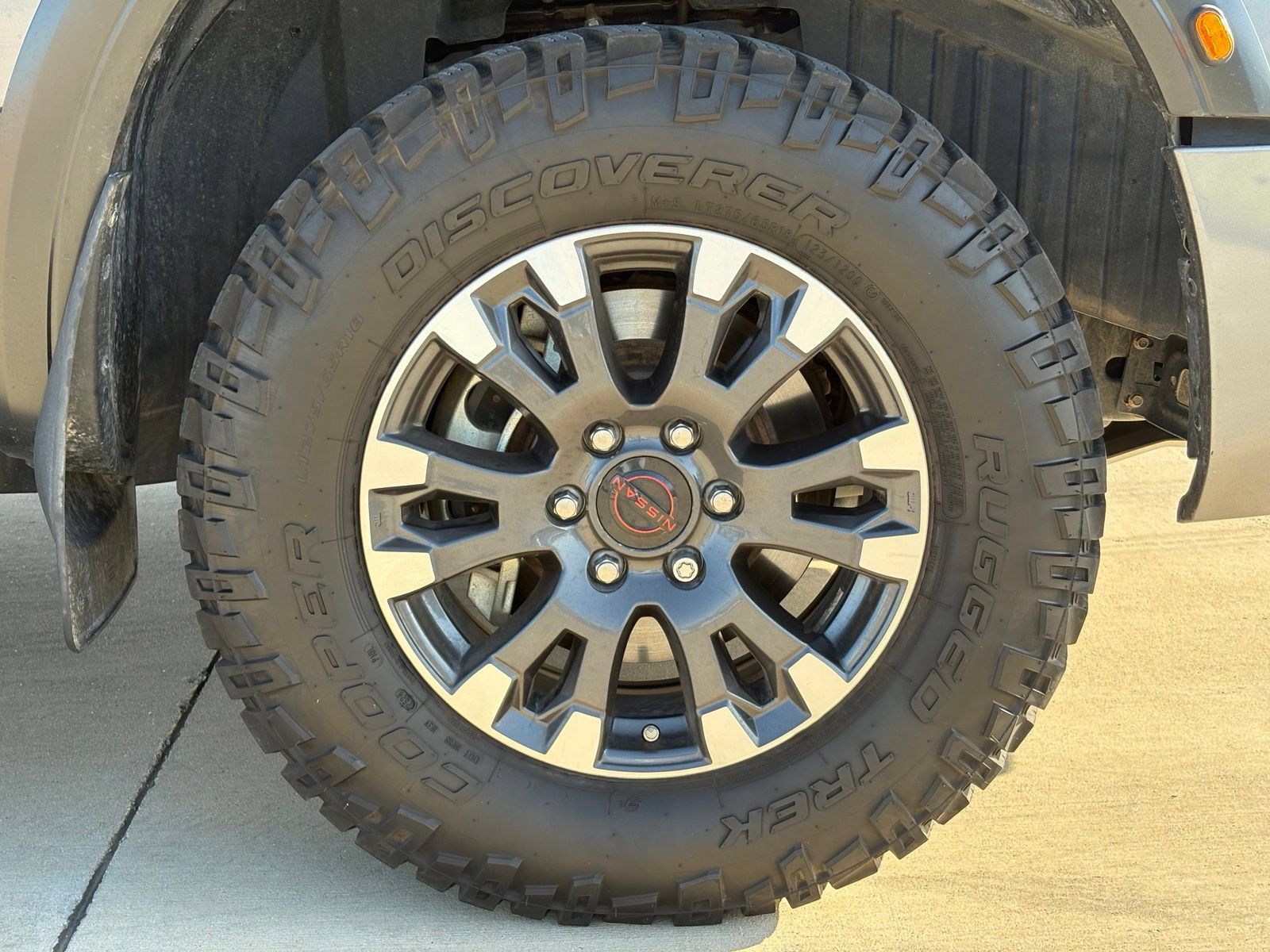 Used 2024 Nissan Titan PRO-4X w/ Pro-4x Convenience Package AWD/4WD image 10