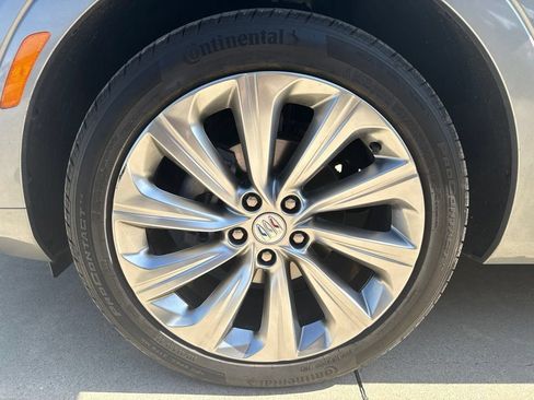 Used 2025 Buick Envista Avenir FWD image 5