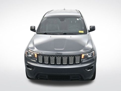 Used 2018 Jeep Grand Cherokee Altitude image 22