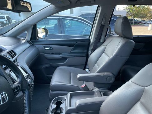 Used 2014 Honda Odyssey Touring image 10