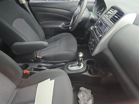 Used 2017 Nissan Versa SV image 13