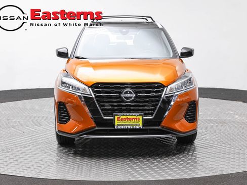 Used 2024 Nissan Kicks SV w/ Exterior Package FWD image 2