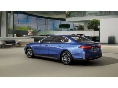 New 2026 BMW 530i xDrive 530i xDrive image 2