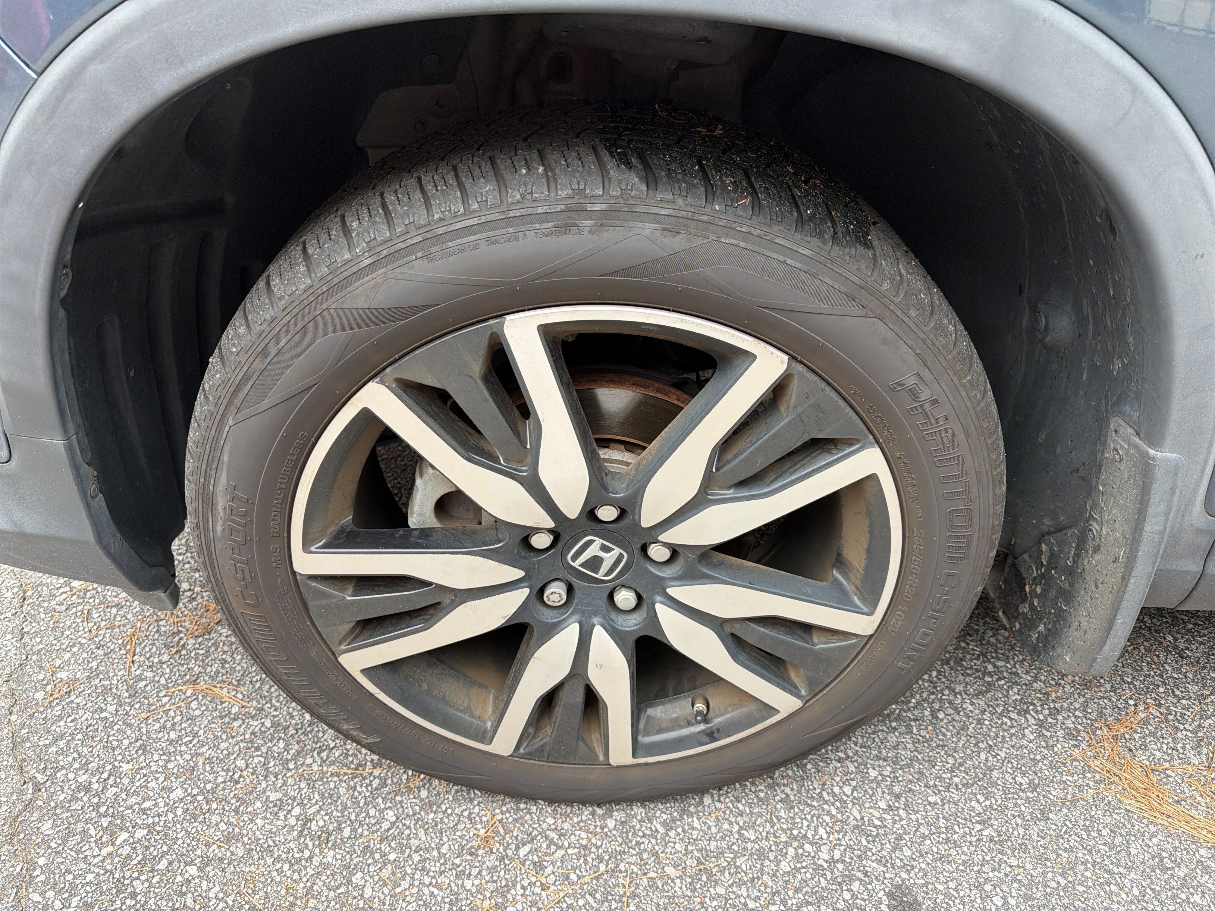 Used 2022 Honda Pilot Touring image 10