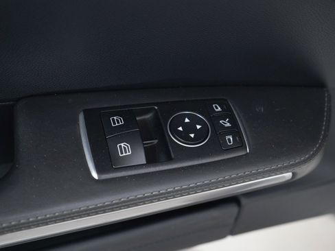 Used 2019 Mercedes-Benz AMG GT Roadster image 16