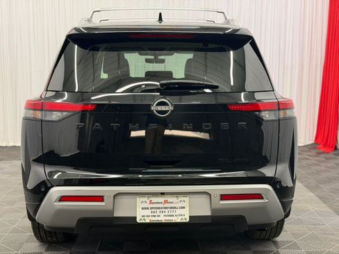 Used 2023 Nissan Pathfinder SL w/ Lighting Package (N92) AWD/4WD image 10