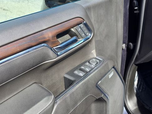 Certified 2023 GMC Sierra 1500 SLT w/ SLT Convenience Package image 38