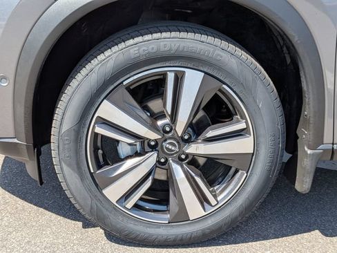 Used 2023 Nissan Rogue Platinum w/ Platinum Premium Package AWD/4WD image 12