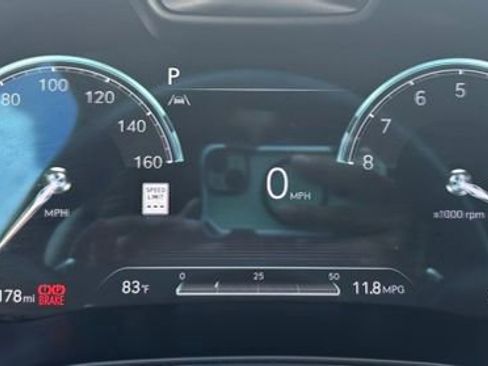 Used 2023 Genesis GV80 3.5T AWD/4WD image 28