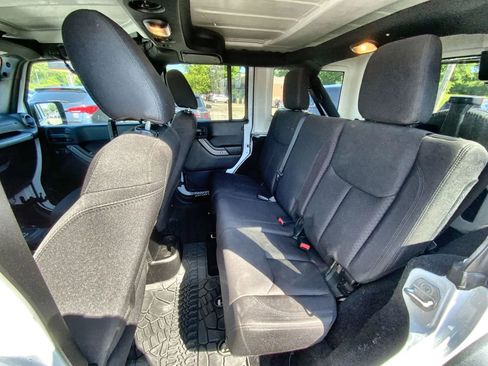 Used 2015 Jeep Wrangler Unlimited Sport w/ Quick Order Package 24S AWD/4WD image 22