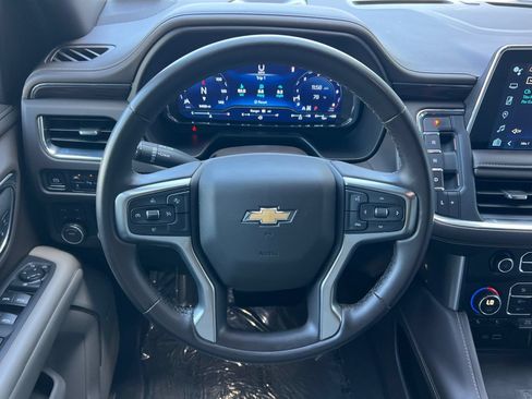 Used 2024 Chevrolet Suburban LT AWD/4WD image 15