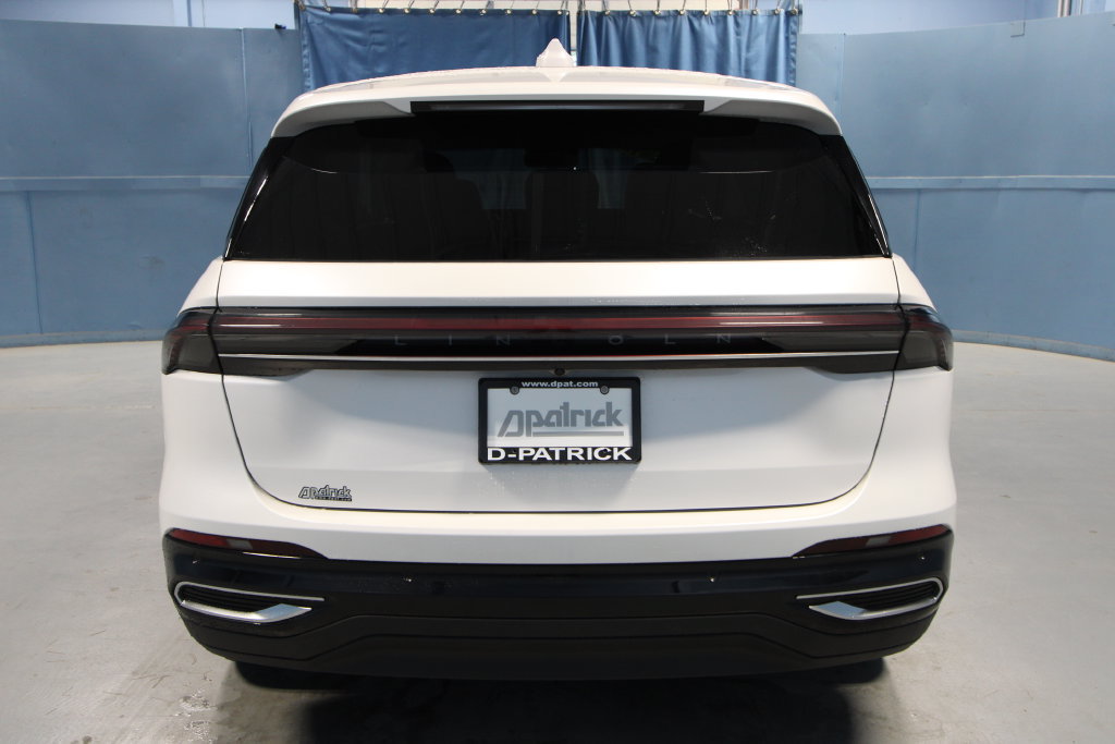 Used 2024 Lincoln Nautilus Premier AWD/4WD image 37
