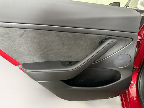 Used 2022 Tesla Model 3 Long Range AWD/4WD image 26
