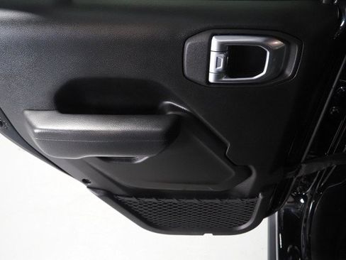 Used 2025 Jeep Wrangler 4WD Rubicon image 51
