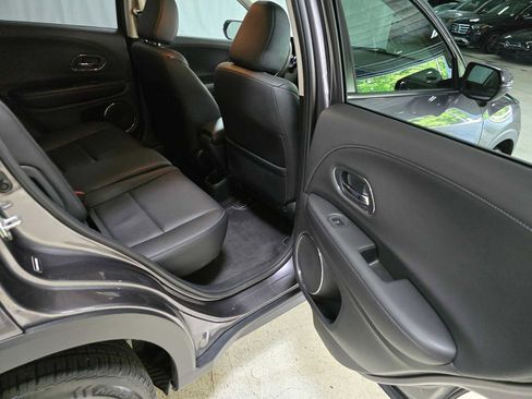 Used 2018 Honda HR-V EX-L image 13