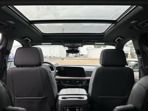 Used 2025 Chevrolet Suburban High Country w/ Sun And Tow Package image 52