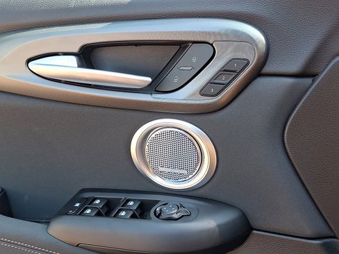 New 2025 Alfa Romeo Tonale image 20