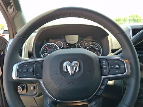 Used 2025 RAM 2500 Big Horn AWD/4WD image 19