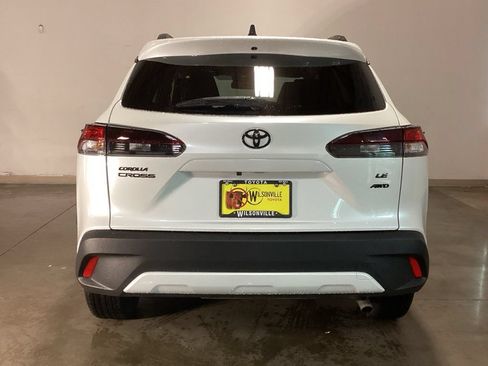 Used 2026 Toyota Corolla Cross LE w/ Cold Weather Package AWD/4WD image 19