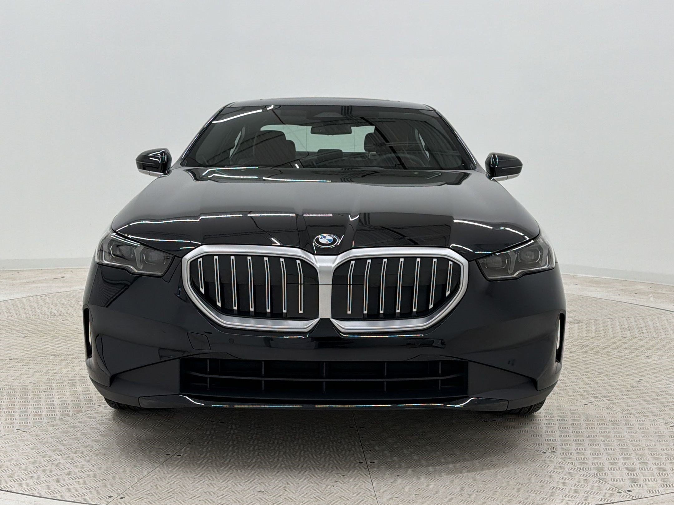 Used 2025 BMW 530i RWD image 6