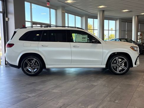 New 2026 Mercedes-Benz GLS 450 4MATIC image 3