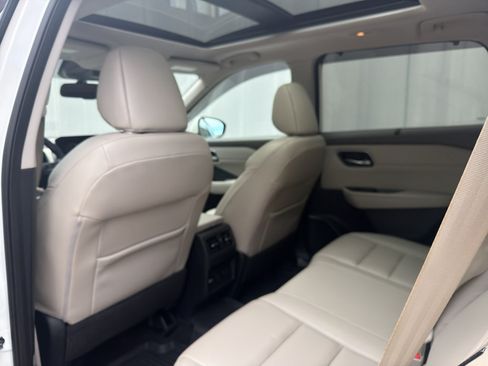 Used 2021 Nissan Rogue SL w/ Premium Package FWD image 13