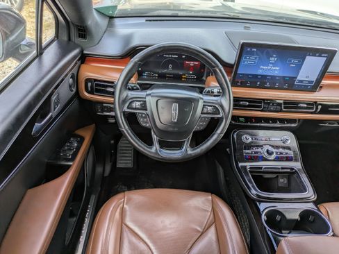 Used 2022 Lincoln Nautilus Reserve w/ Equipment Group 201A image 15