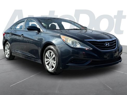 Used 2011 Hyundai Sonata GLS image 1
